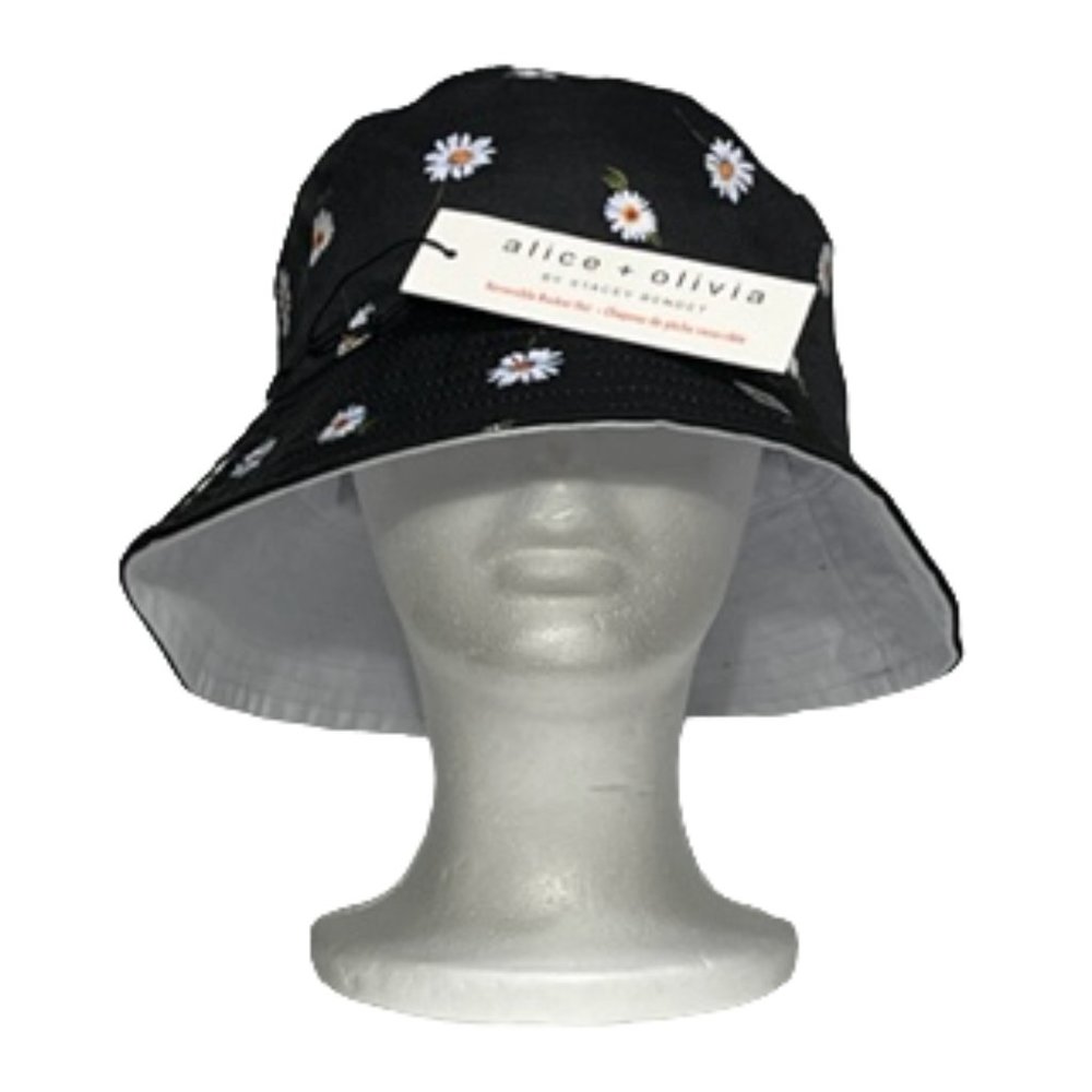 ALICE + OLIVIA Reversible Bucket Hat: Black with Daisy Print And Solid White NWT - Picture 2 of 11